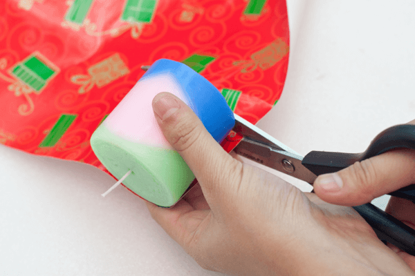 Cut the wrapping paper