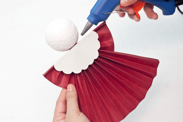 Add the angel's head