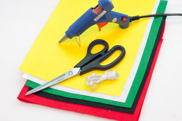 Supplies needed to make felt owl ornament
